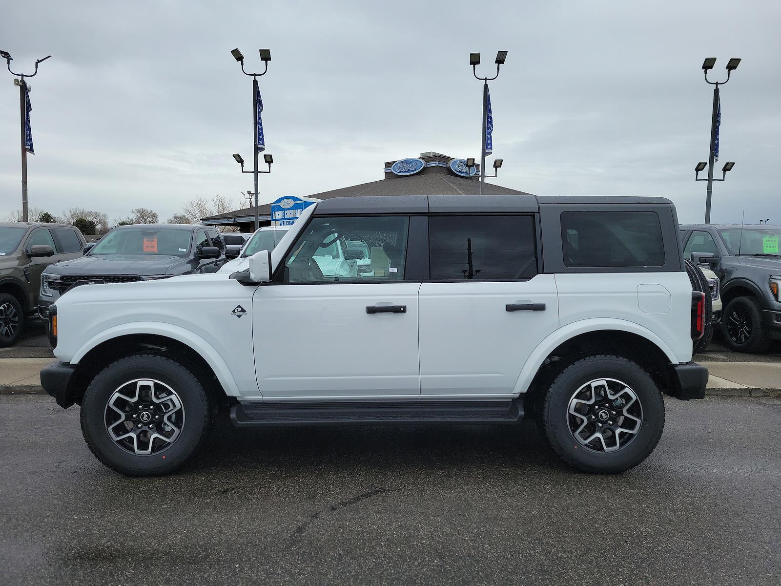 New 2026 Ford Bronco - photo 2