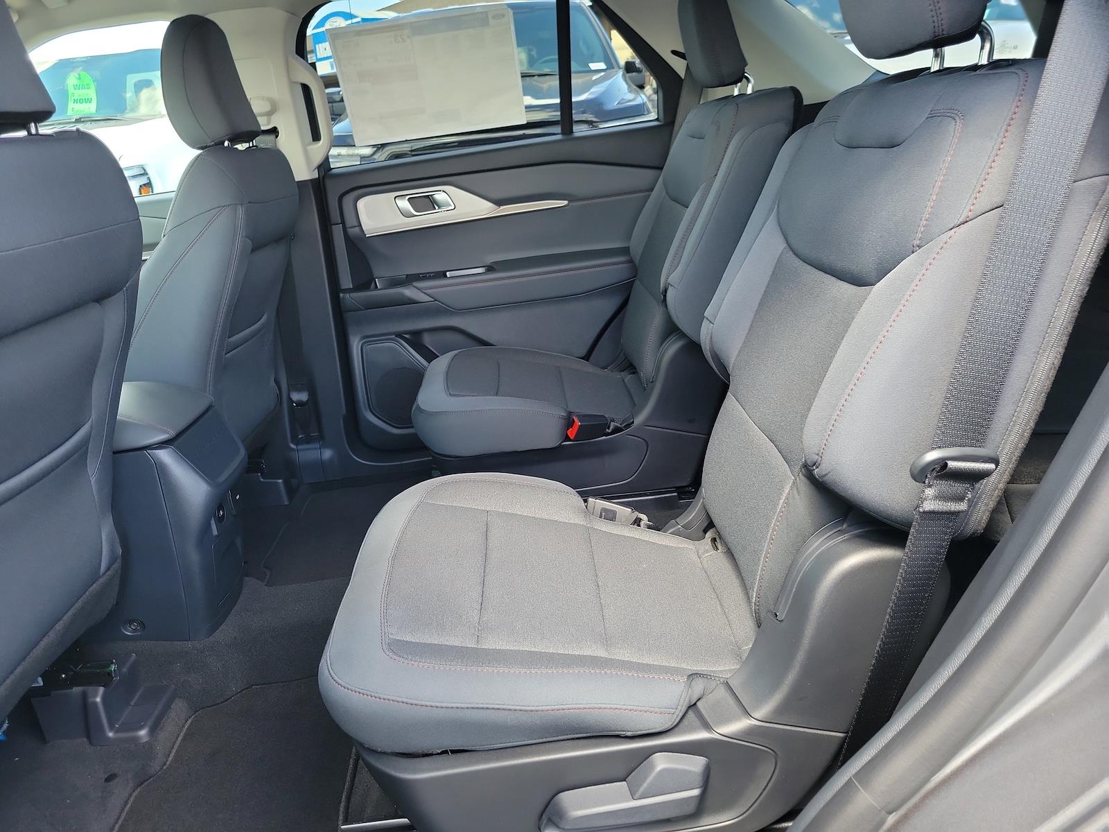 New 2026 Ford Explorer - photo 14