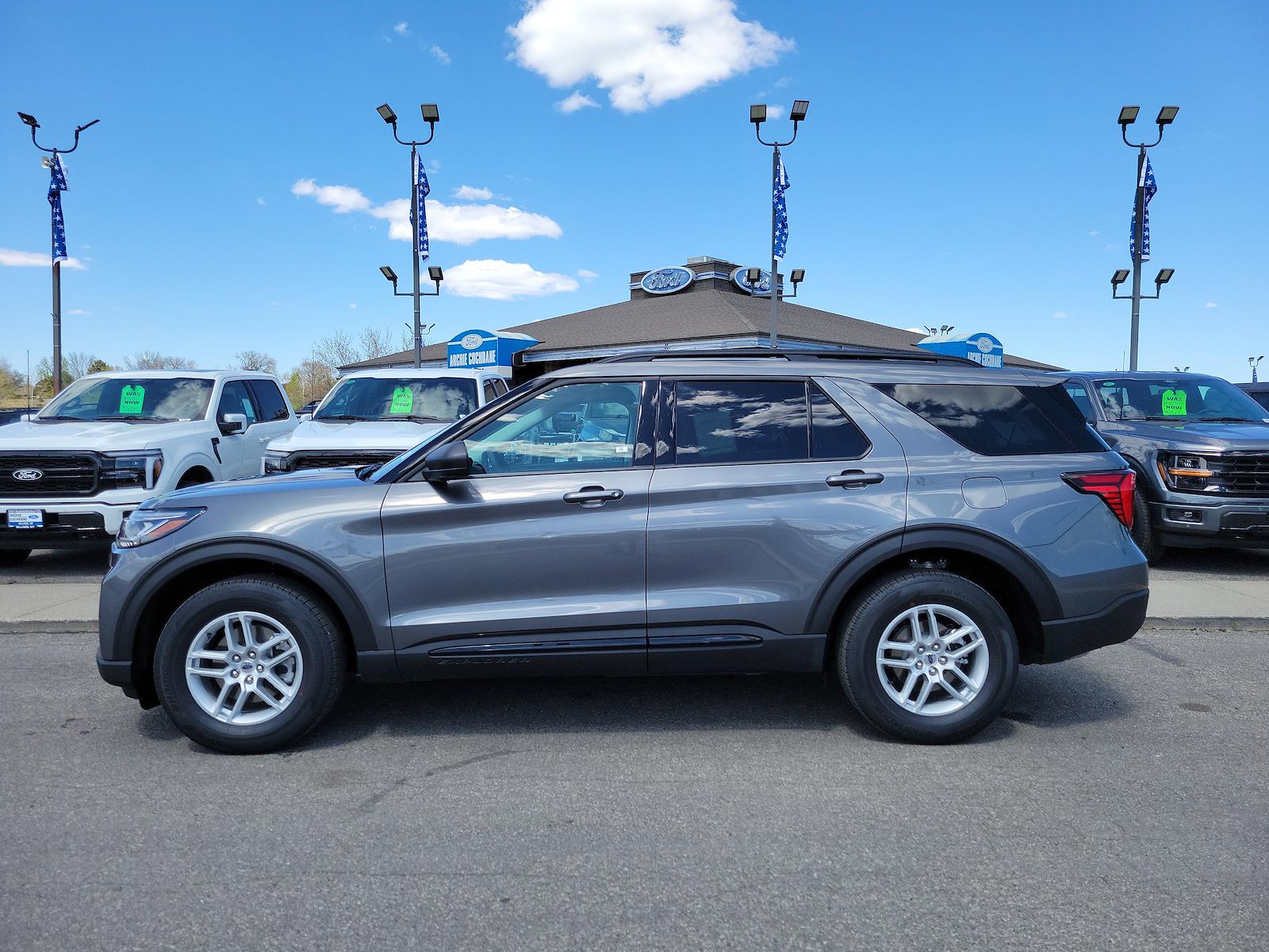 New 2026 Ford Explorer - photo 5