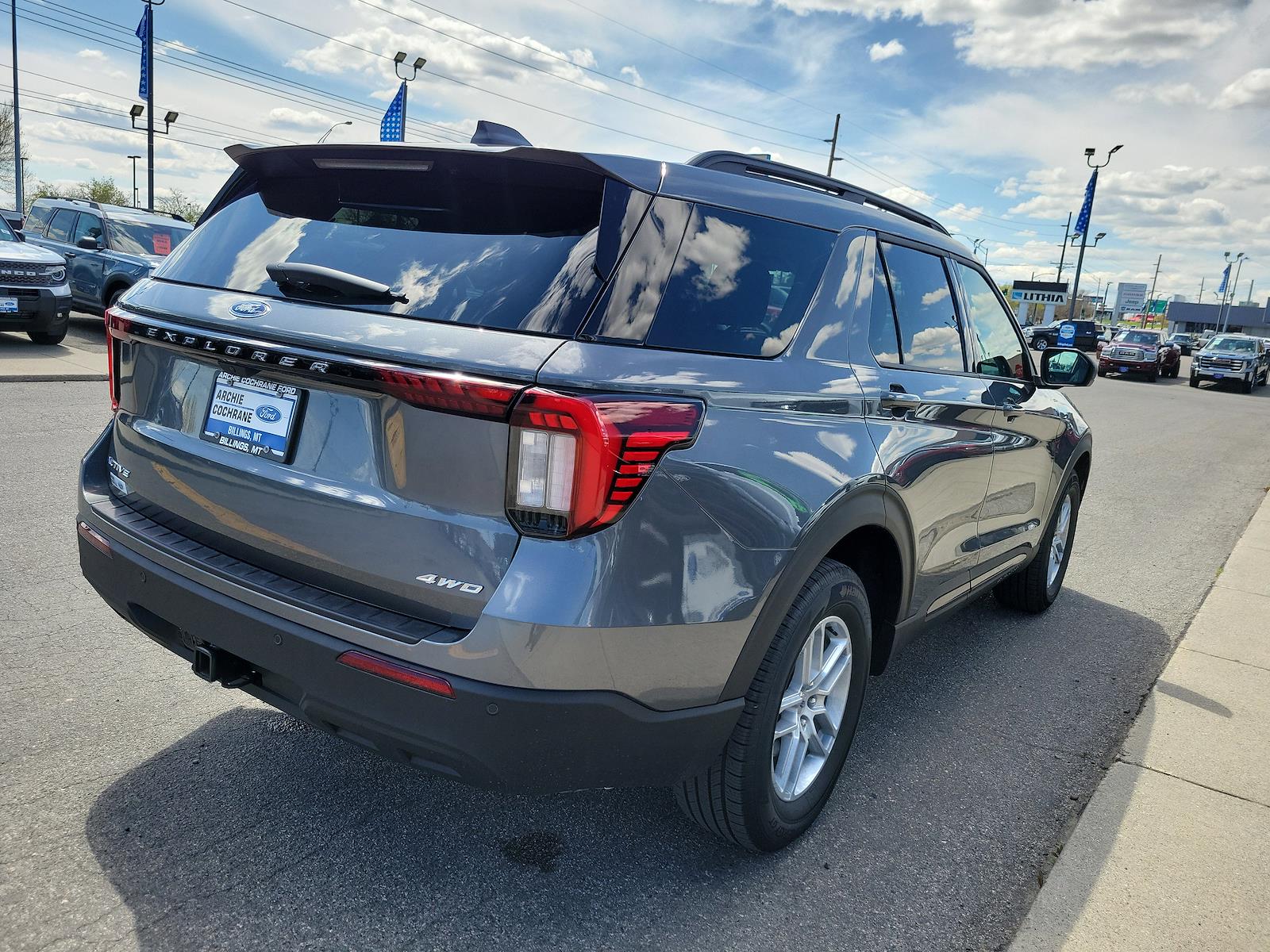 New 2026 Ford Explorer - photo 7