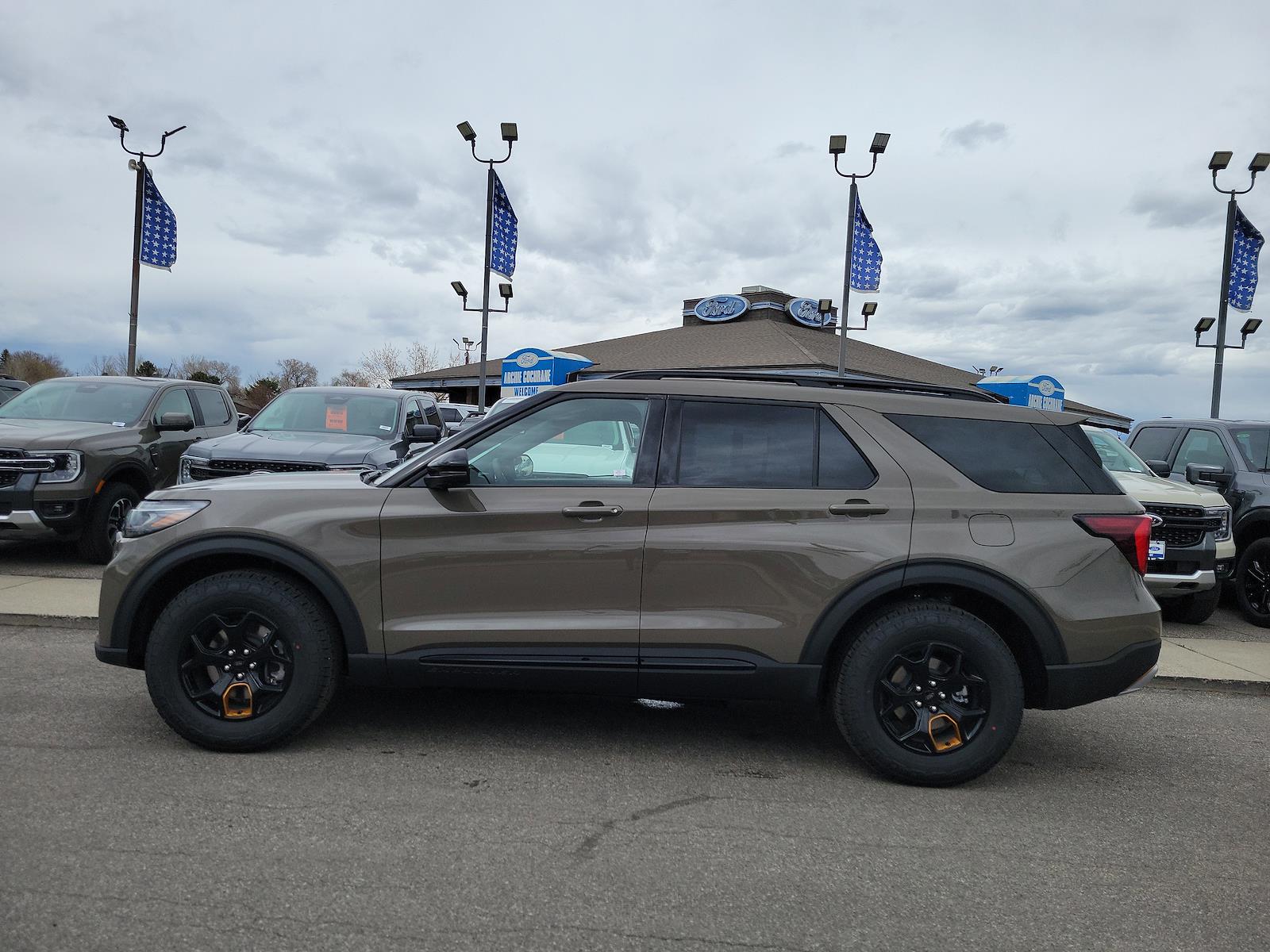 New 2026 Ford Explorer - photo 2