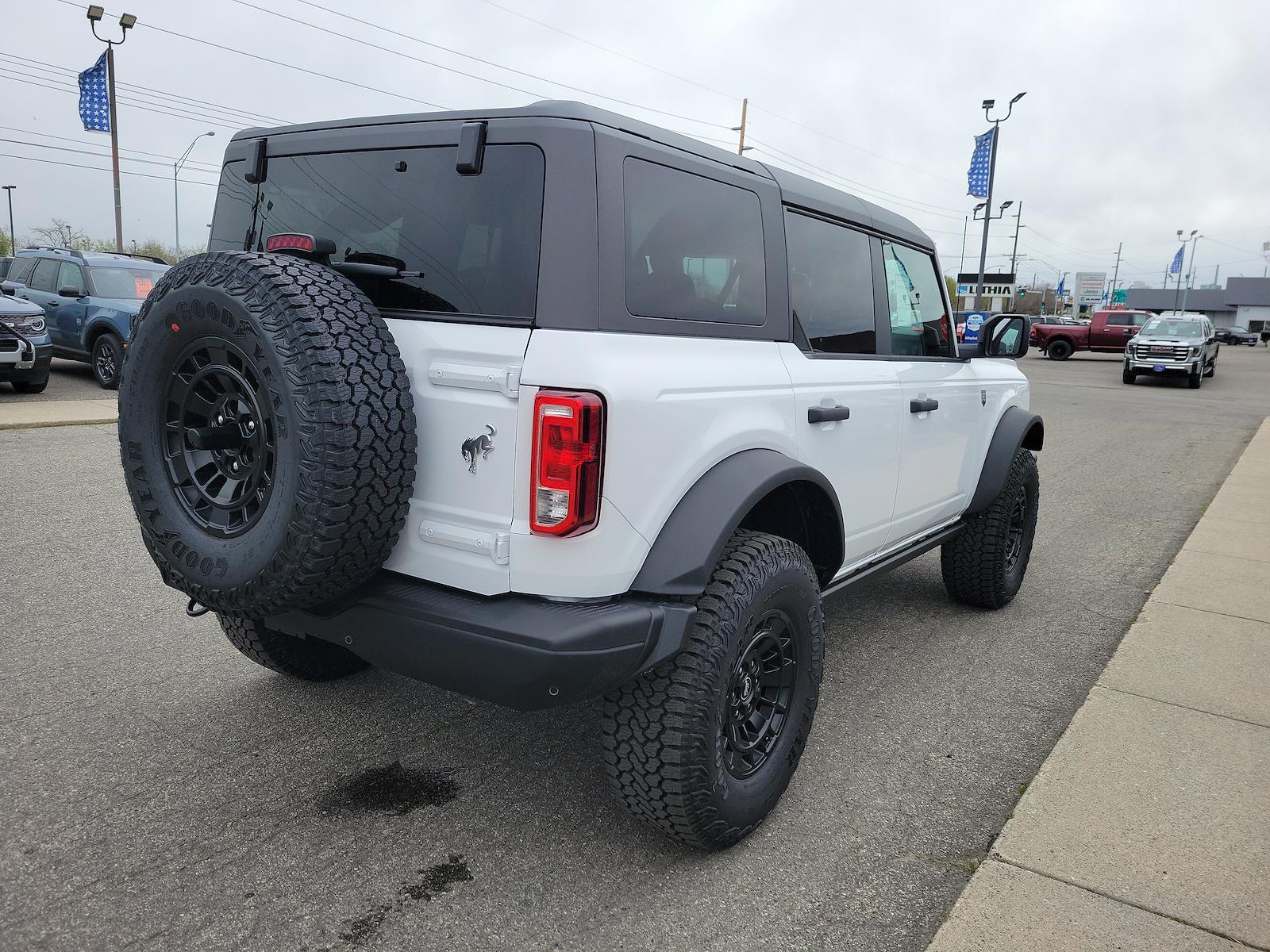 New 2026 Ford Bronco - photo 7