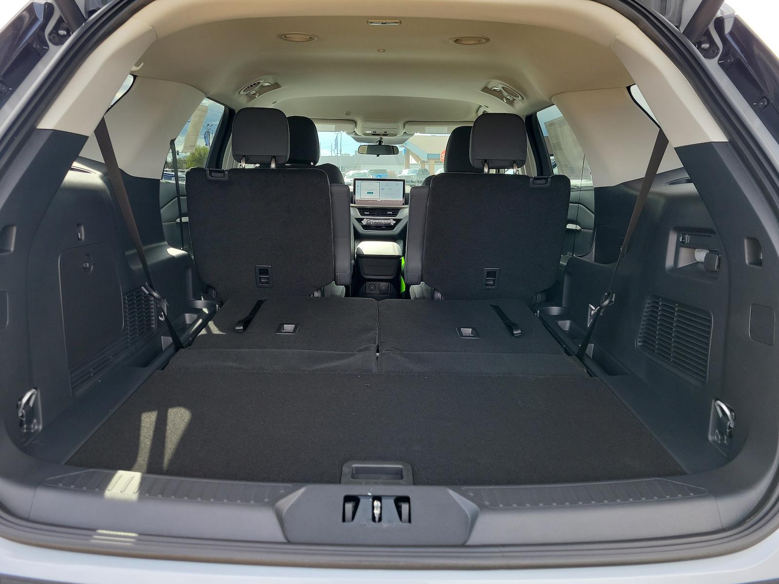 New 2026 Ford Explorer - photo 12