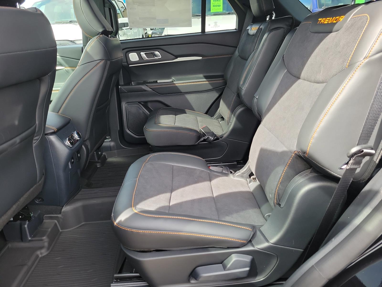 New 2026 Ford Explorer - photo 15