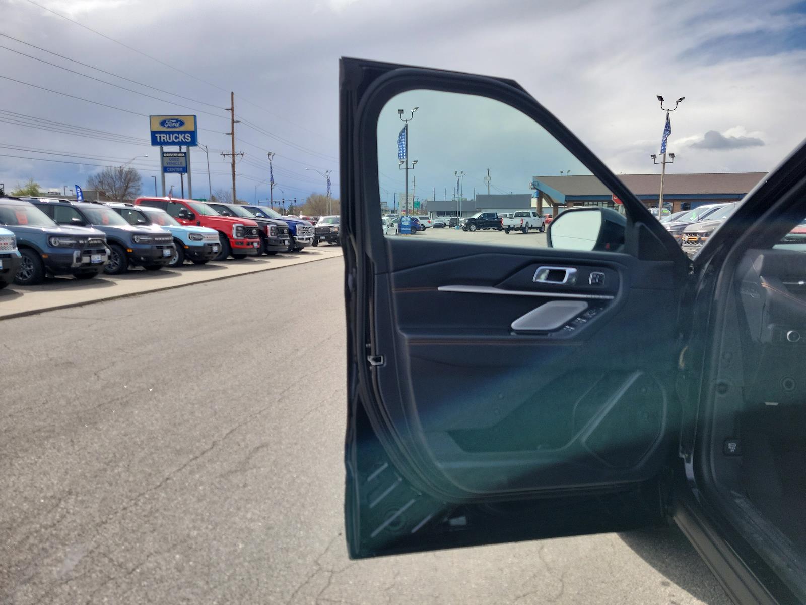 New 2026 Ford Explorer - photo 17