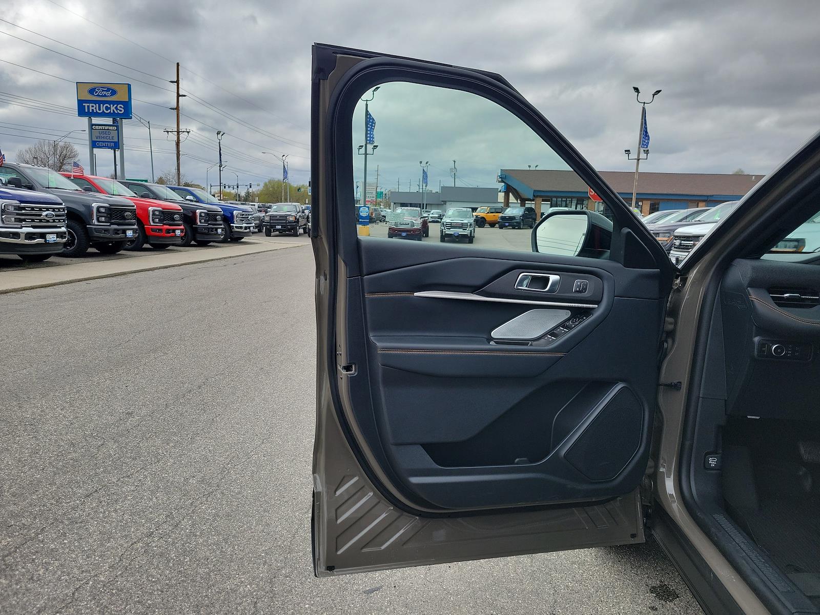 New 2026 Ford Explorer - photo 17