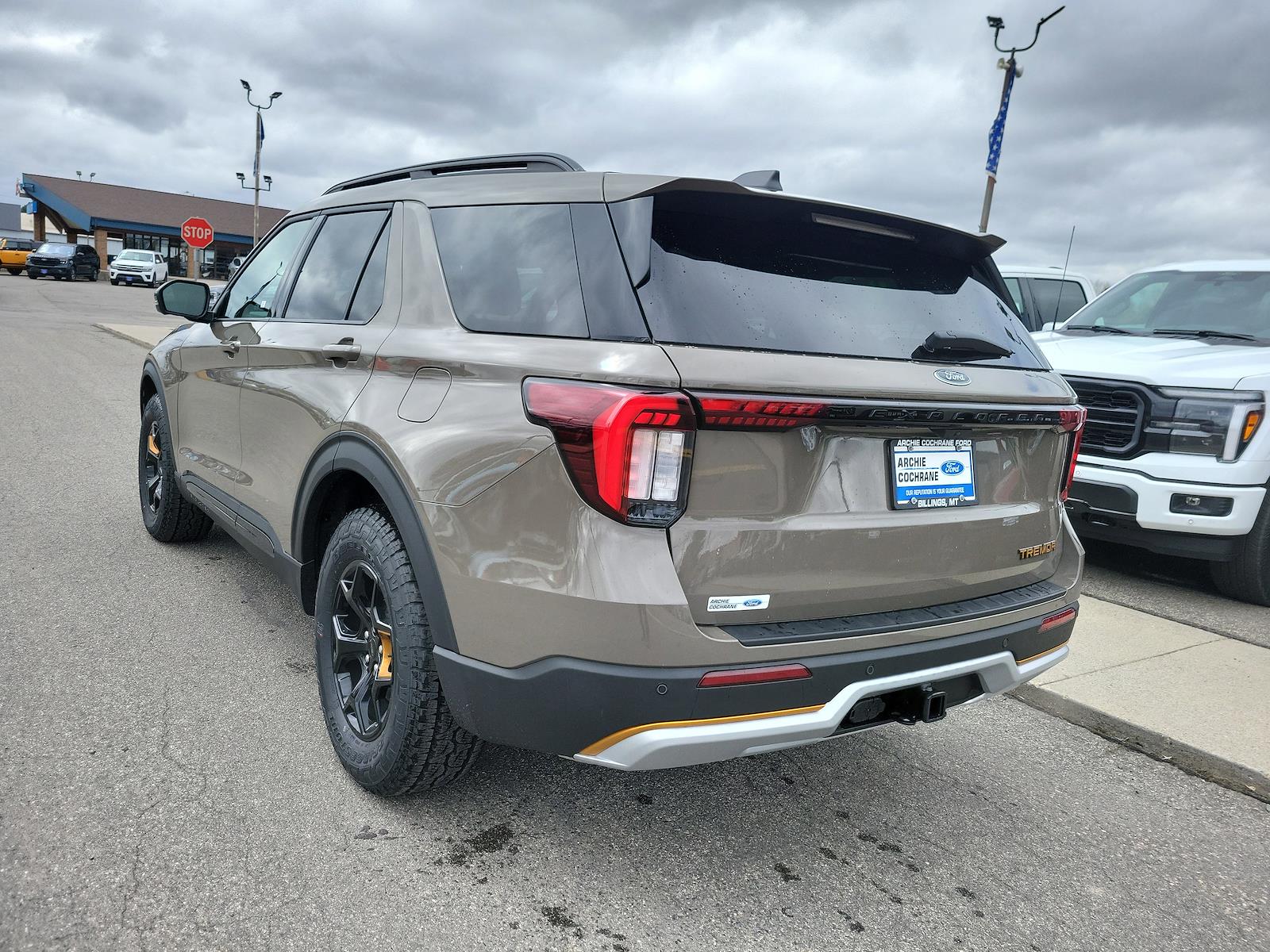New 2026 Ford Explorer - photo 2