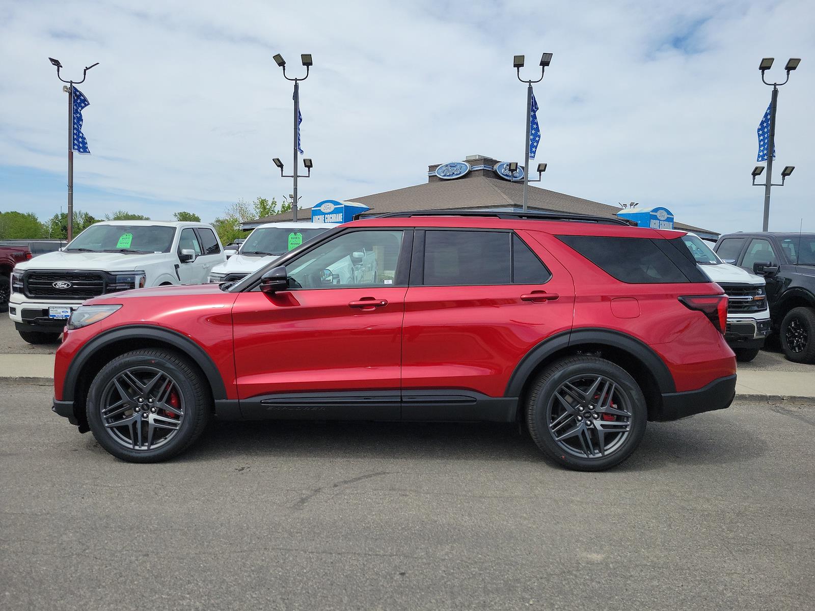 New 2026 Ford Explorer - photo 2