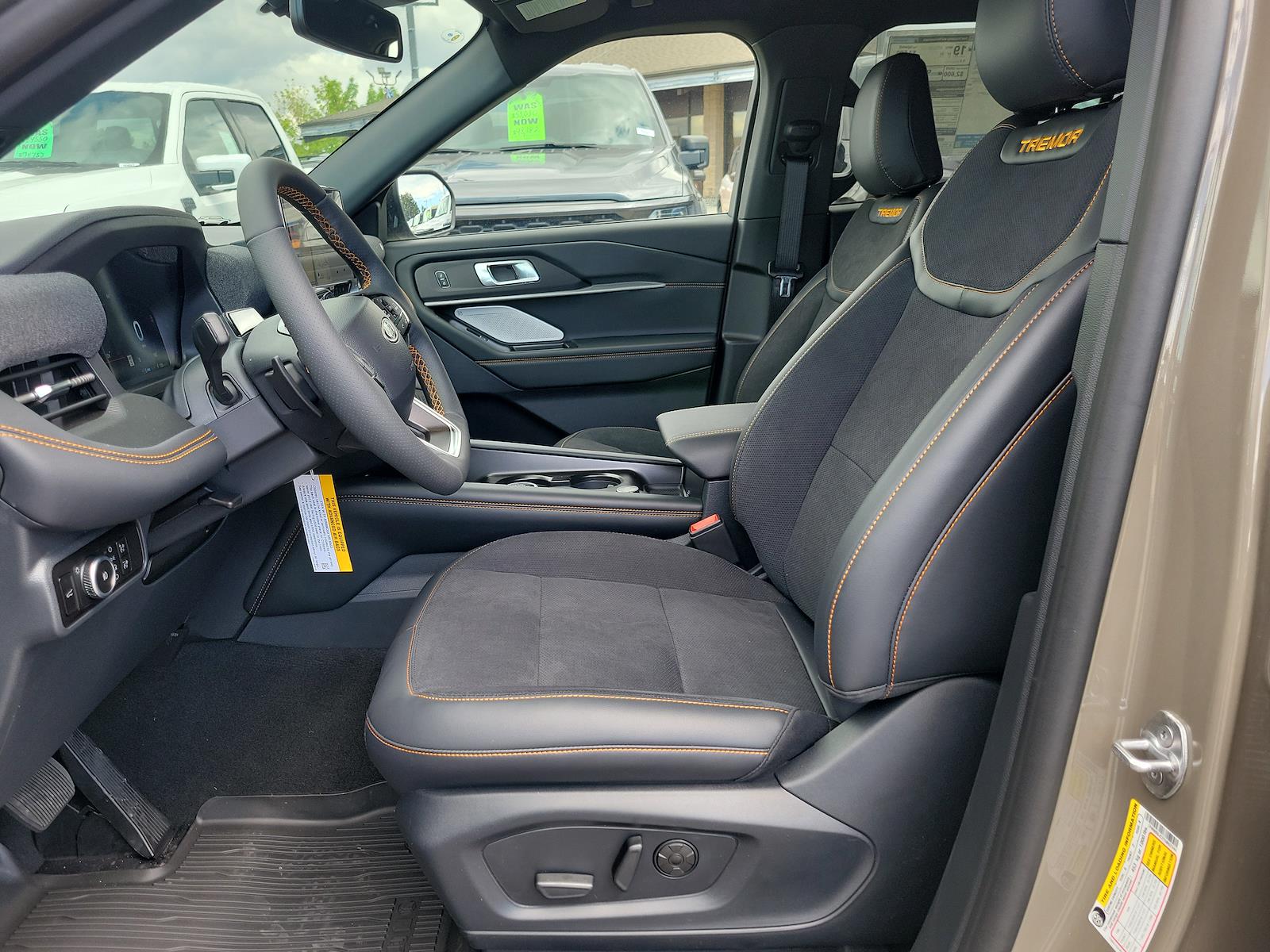 New 2026 Ford Explorer - photo 18