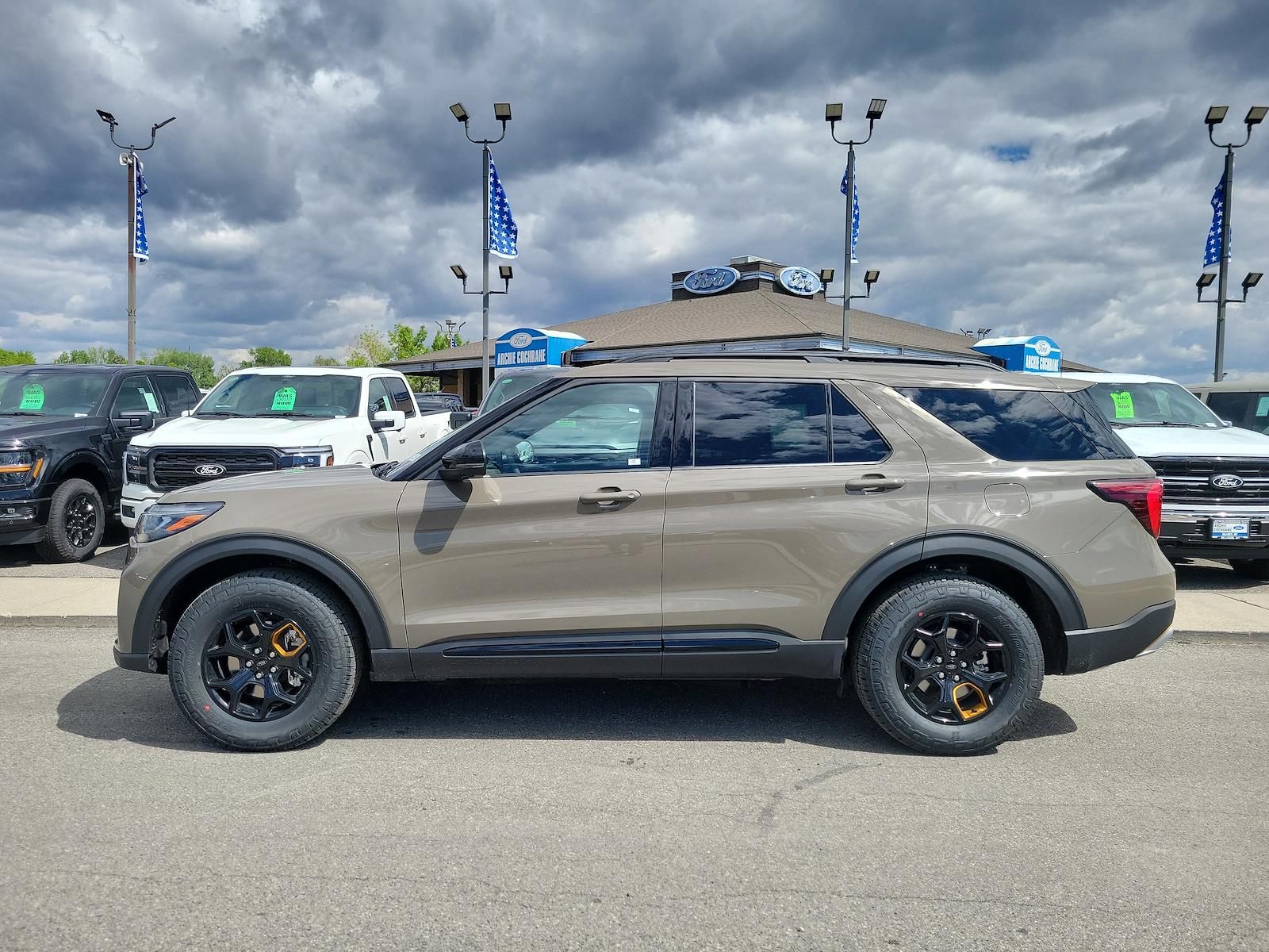 New 2026 Ford Explorer - photo 2