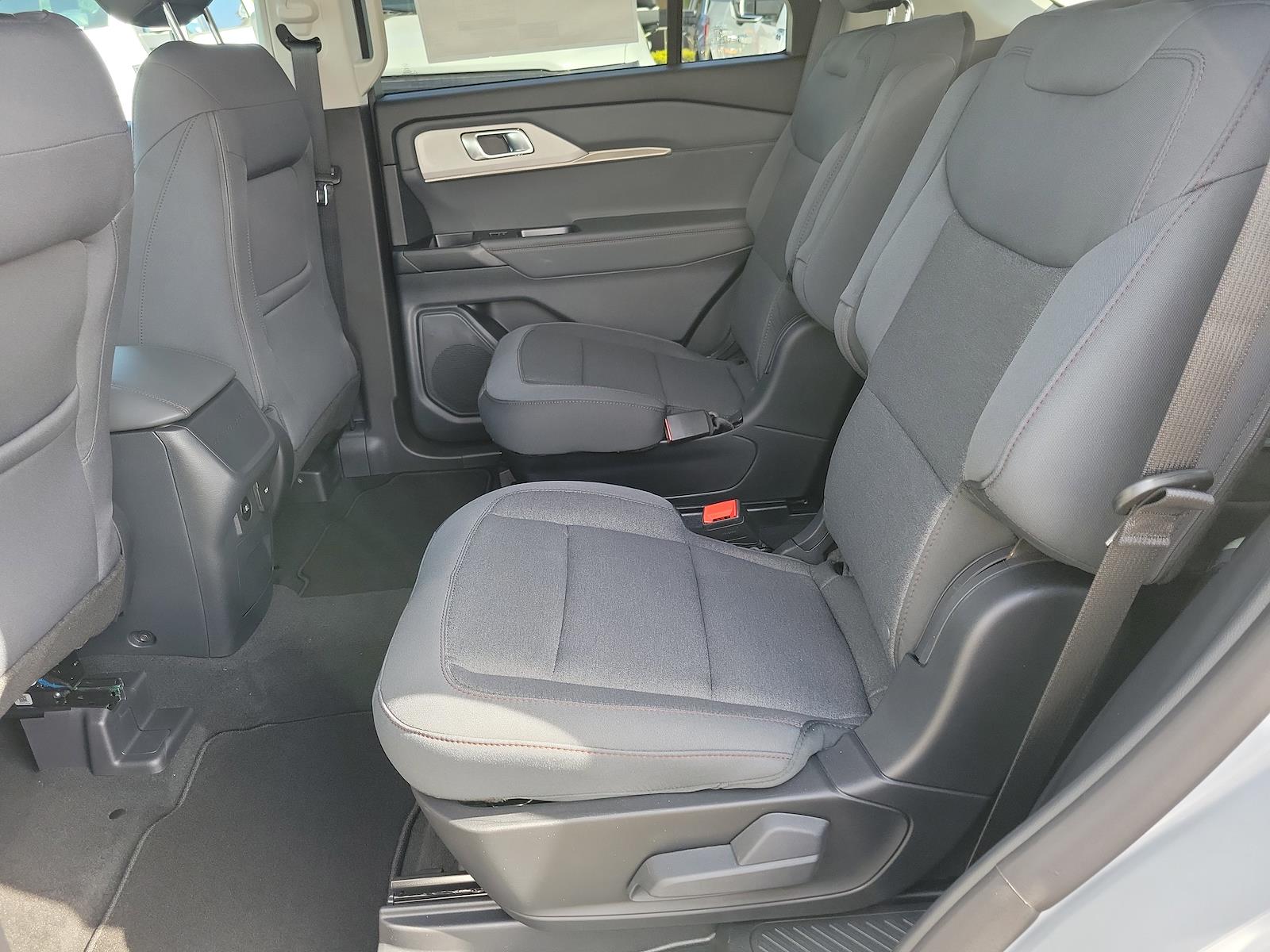 New 2026 Ford Explorer - photo 14
