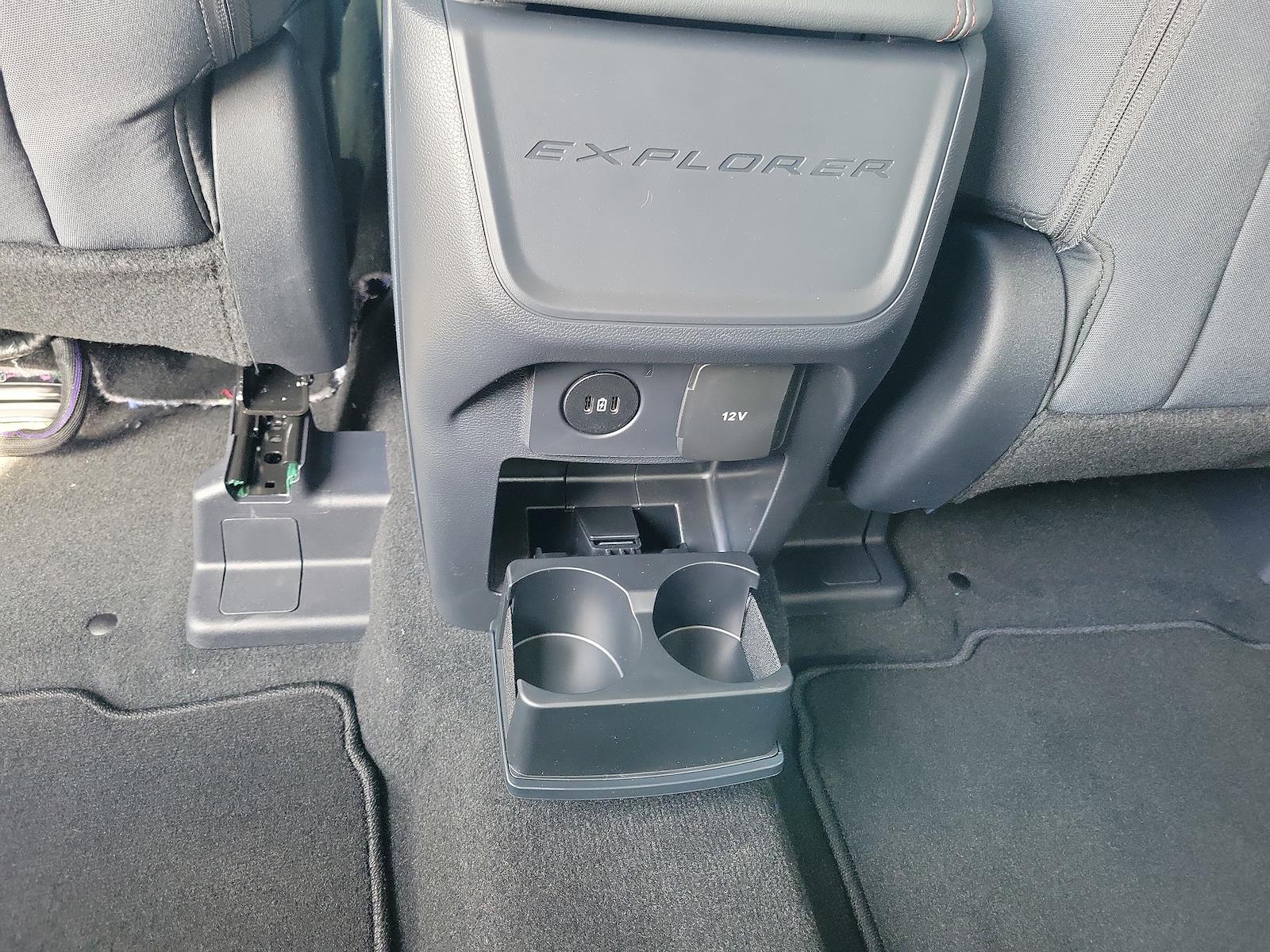 New 2026 Ford Explorer - photo 15