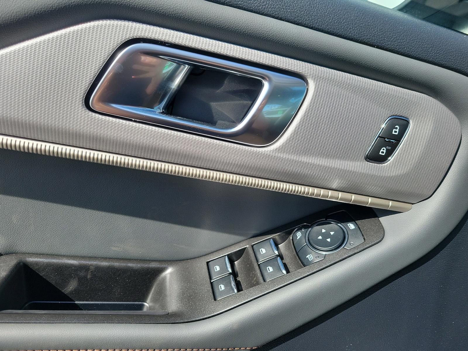 New 2026 Ford Explorer - photo 18