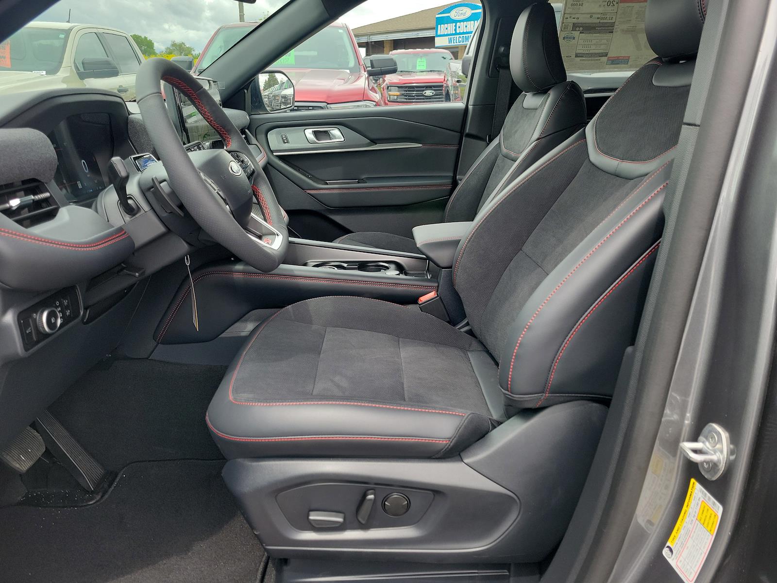 New 2026 Ford Explorer - photo 18