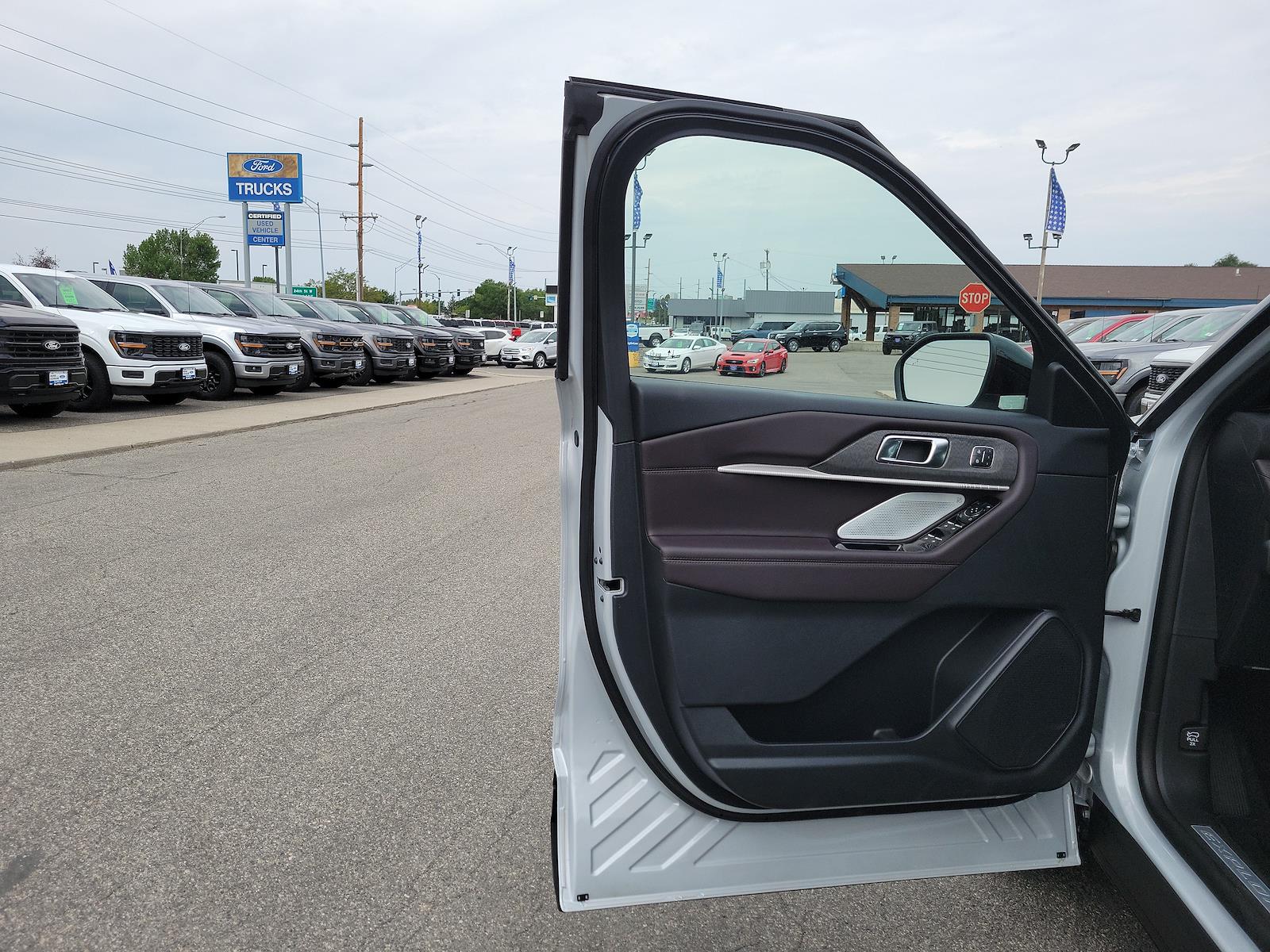 New 2026 Ford Explorer - photo 7