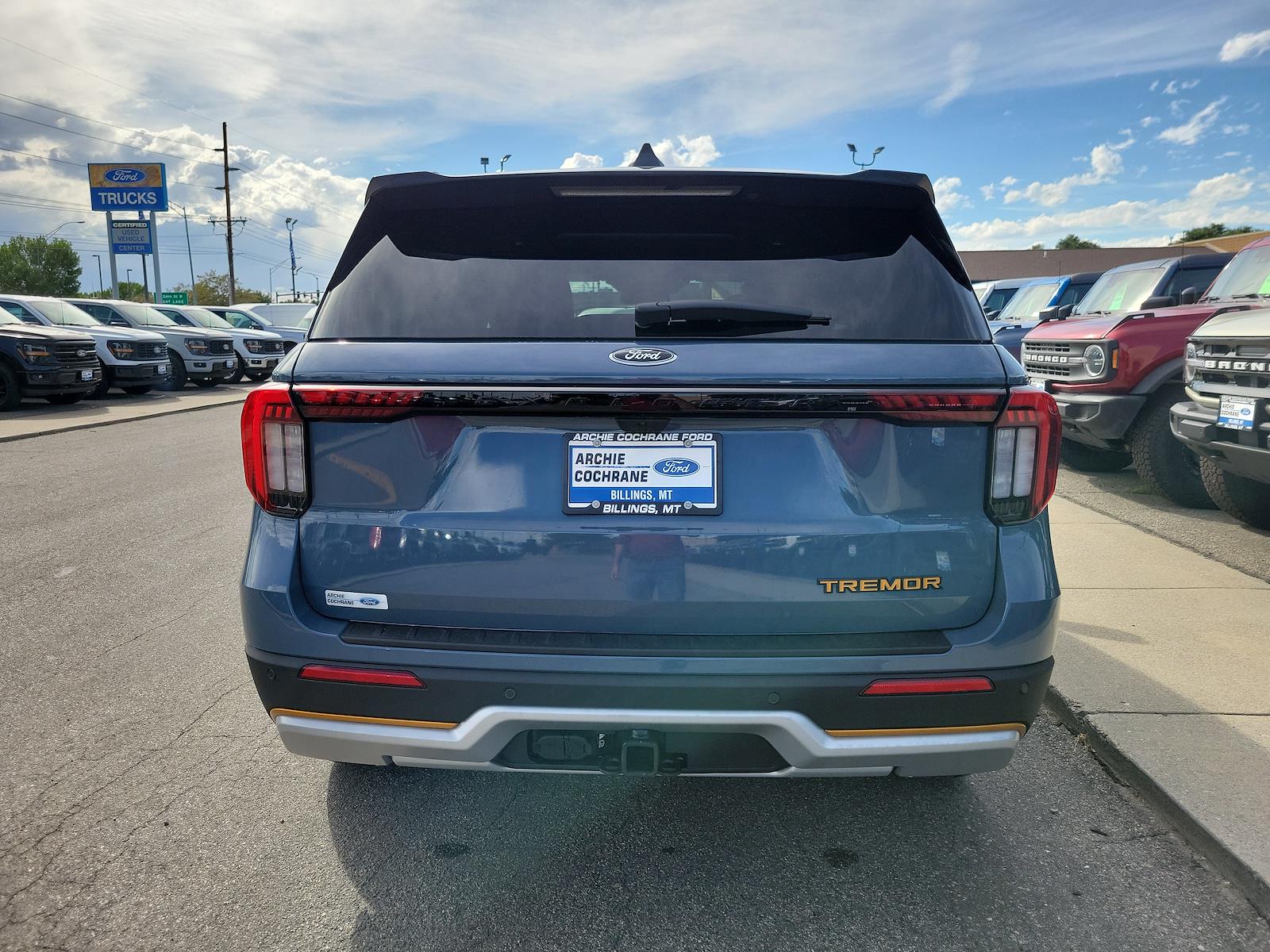 New 2026 Ford Explorer - photo 2