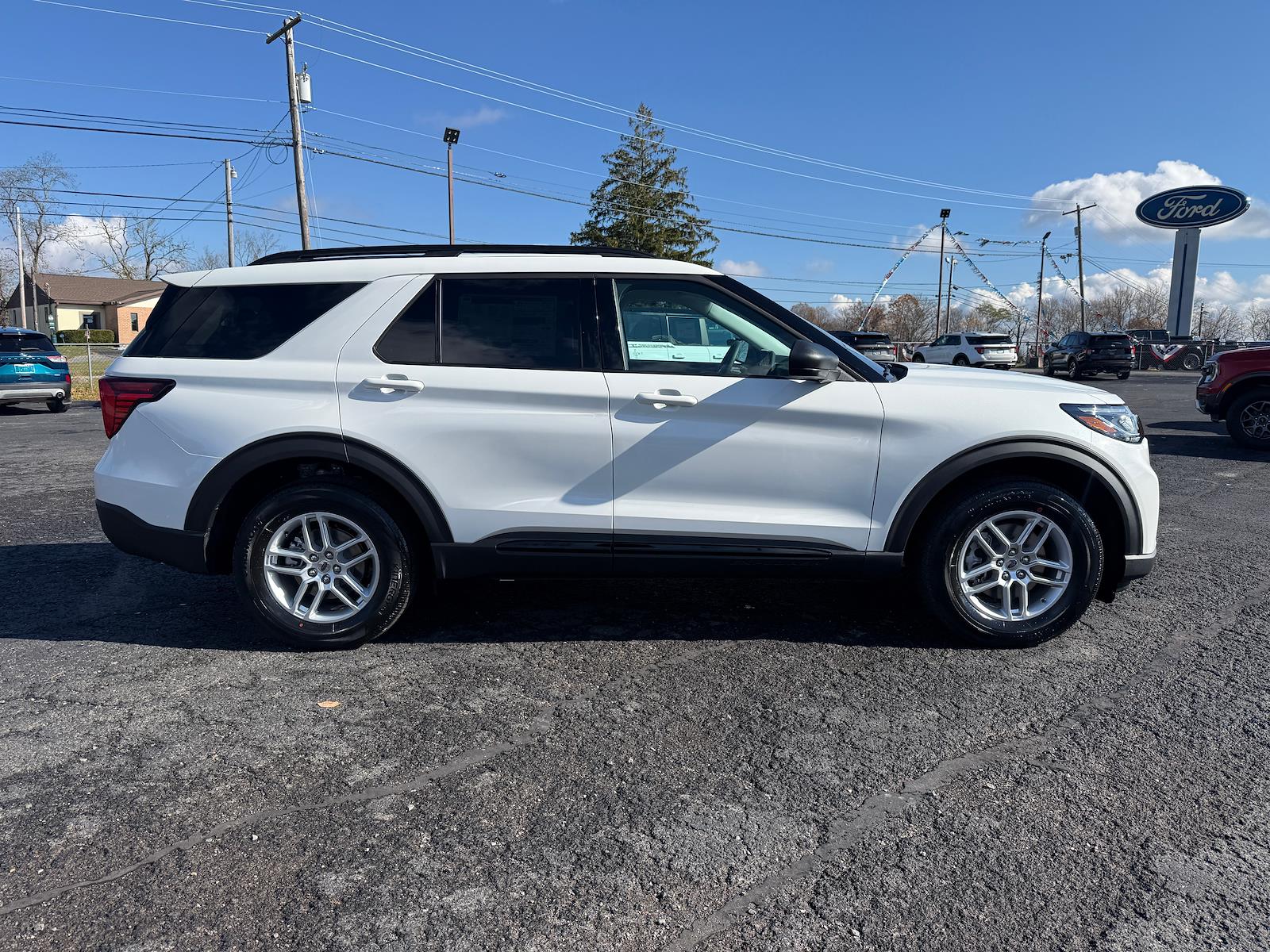 New 2026 Ford Explorer - photo 7