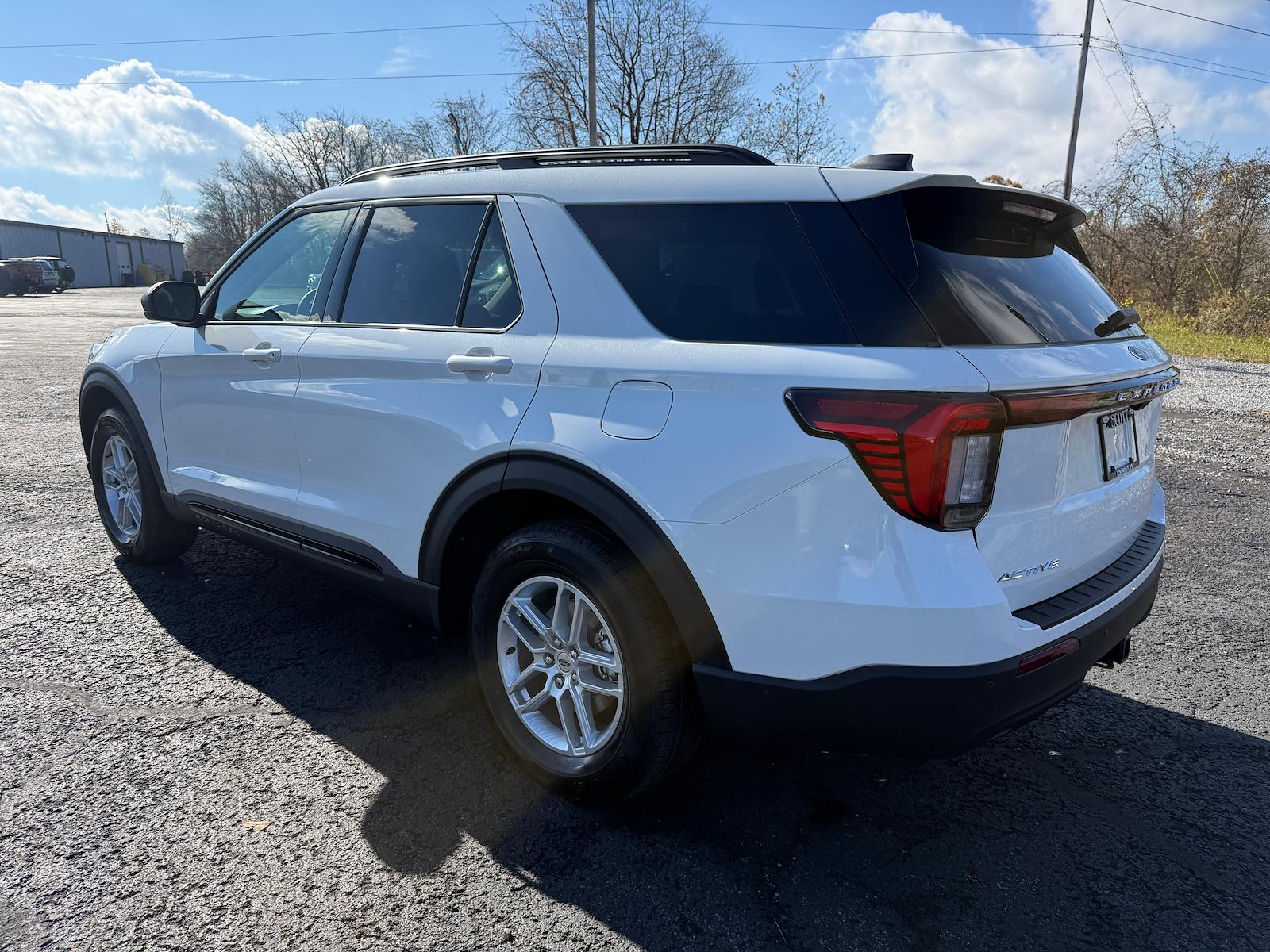 New 2026 Ford Explorer - photo 2