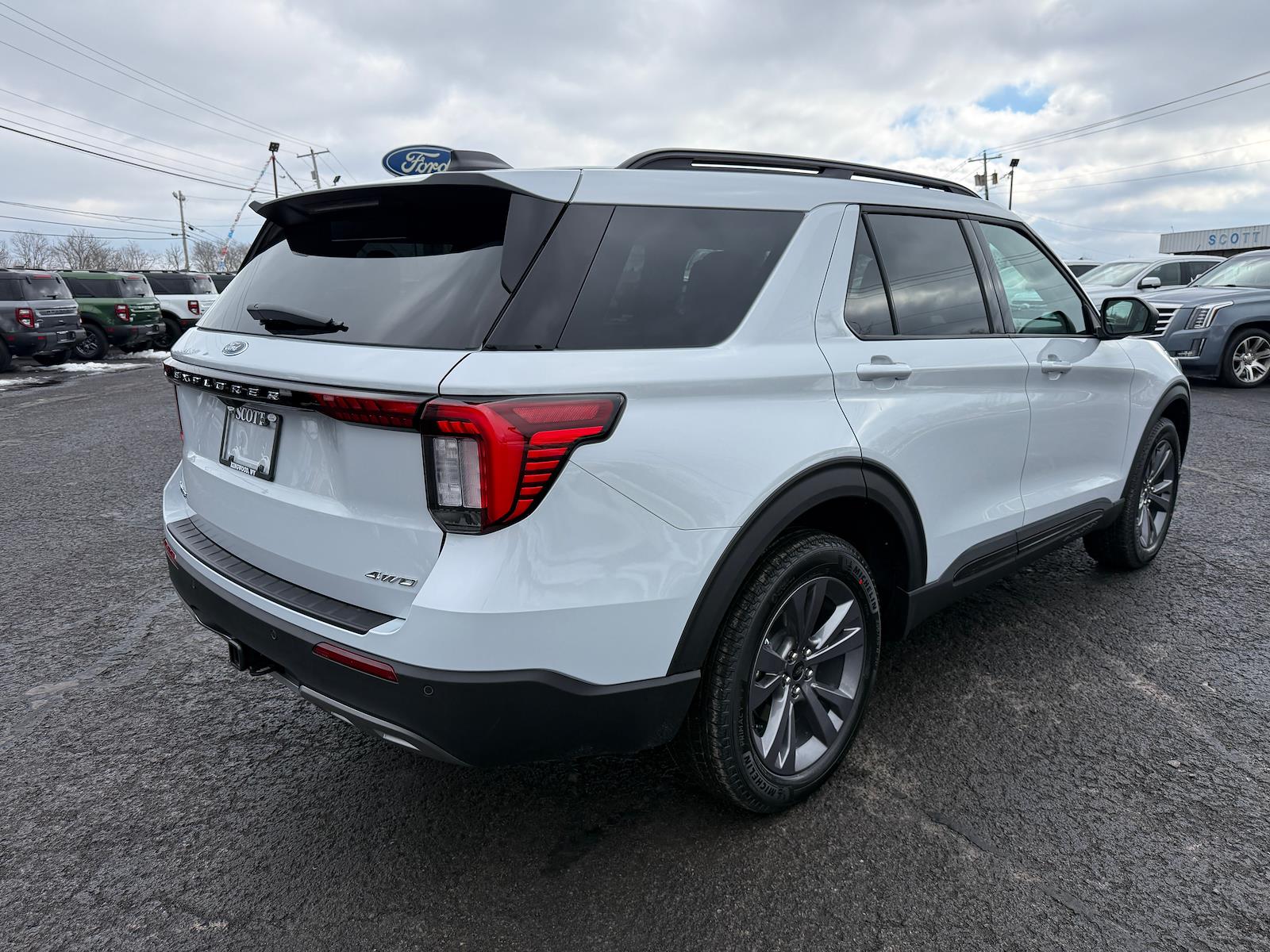 New 2026 Ford Explorer - photo 8