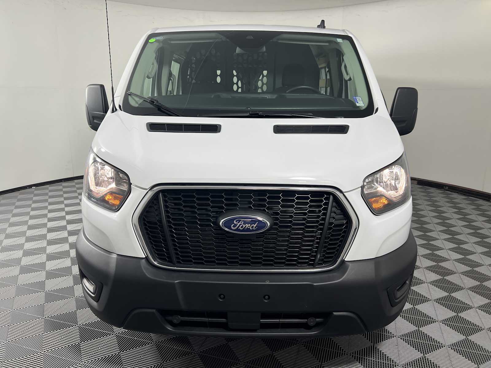 Used 2025 Ford Transit 250 - photo 6