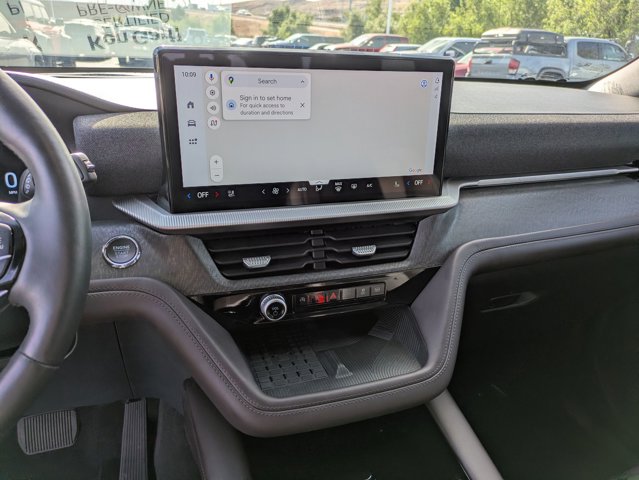 Used 2025 Ford Explorer - photo 24