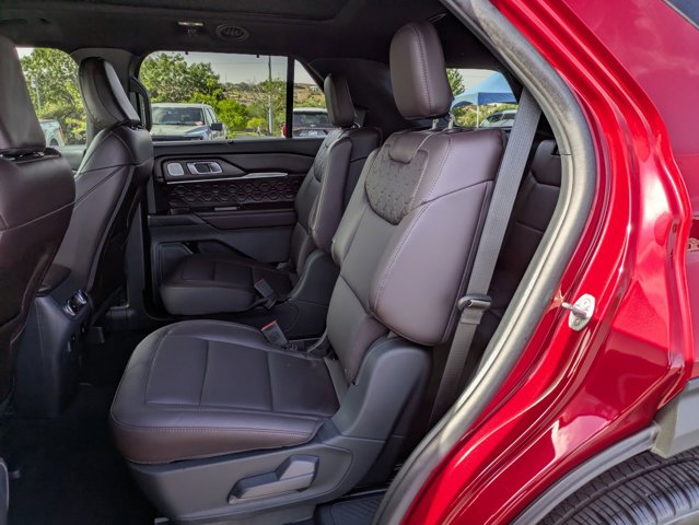Used 2025 Ford Explorer - photo 26