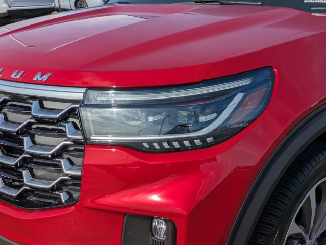 Used 2025 Ford Explorer - photo 8