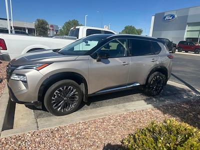 Used 2025 Nissan Rogue - photo 1