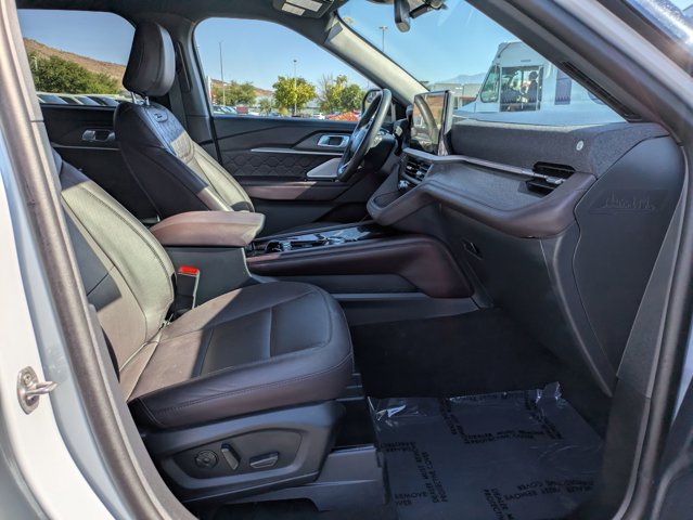Used 2026 Ford Explorer - photo 31