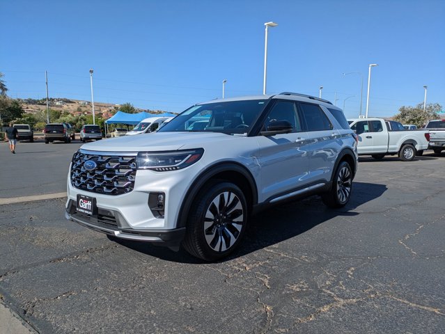 Used 2026 Ford Explorer - photo 8
