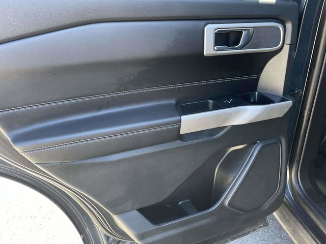Used 2022 Ford Explorer - photo 9
