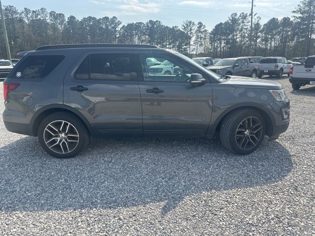 Used 2017 Ford Explorer - photo 5