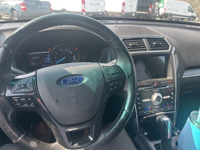 Used 2017 Ford Explorer - photo 11