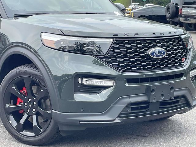 Used 2024 Ford Explorer - photo 2