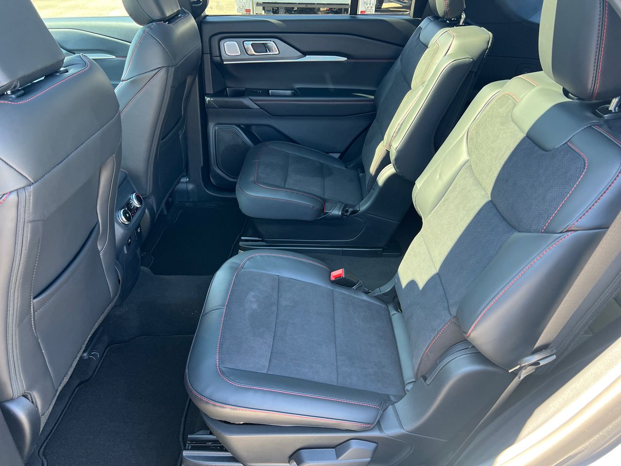 New 2026 Ford Explorer - photo 57