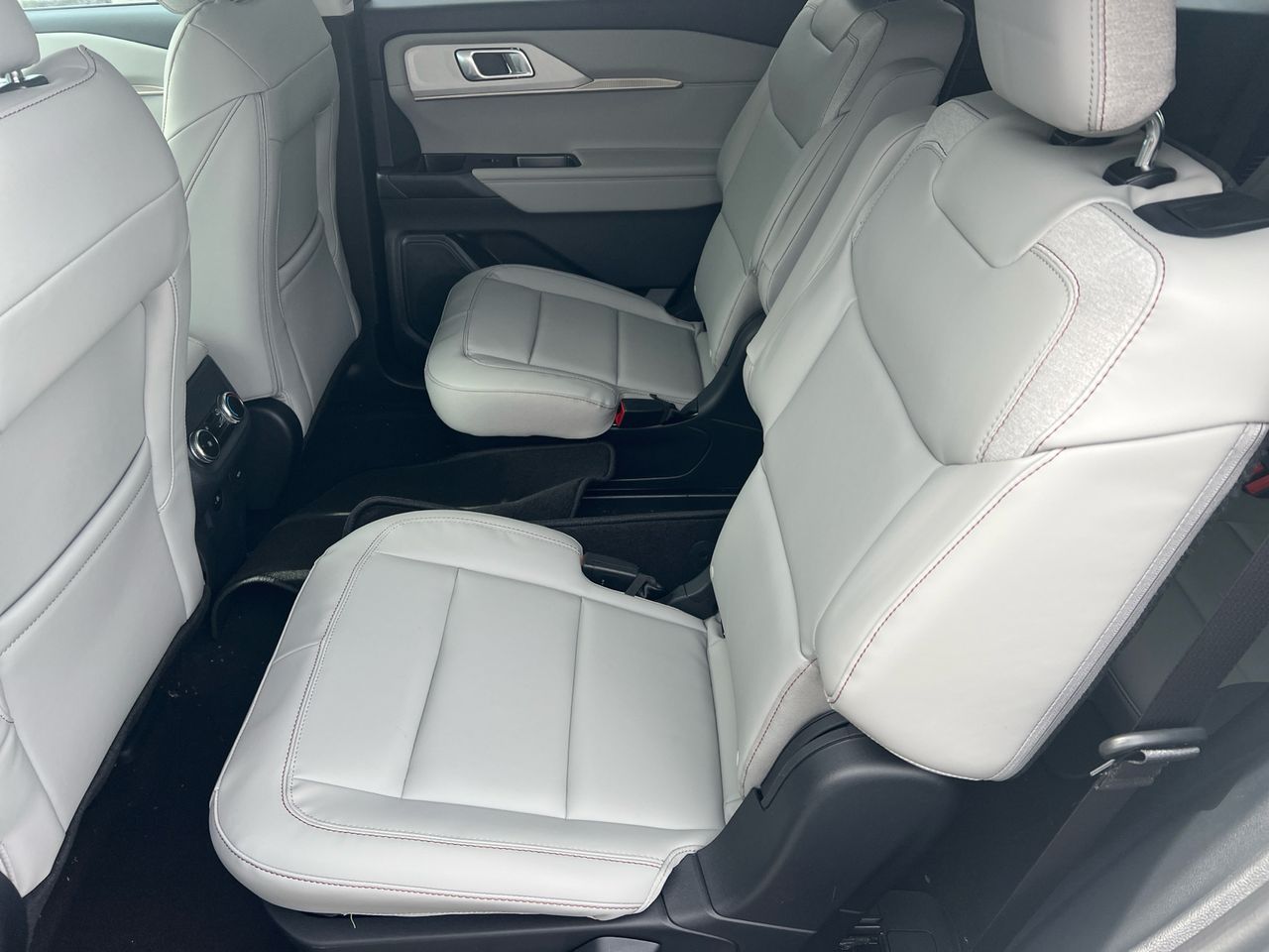 New 2026 Ford Explorer - photo 55