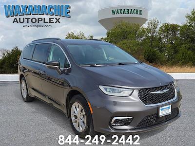 Used 2022 Chrysler Pacifica - photo 1