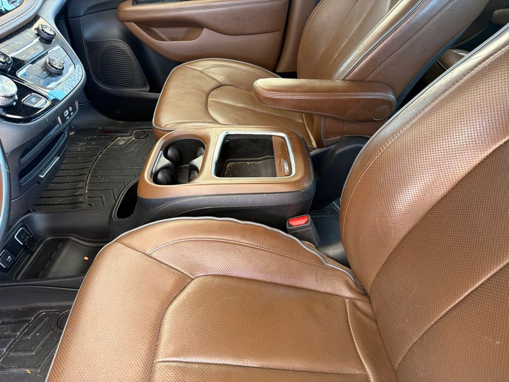 Used 2020 Chrysler Pacifica - photo 16