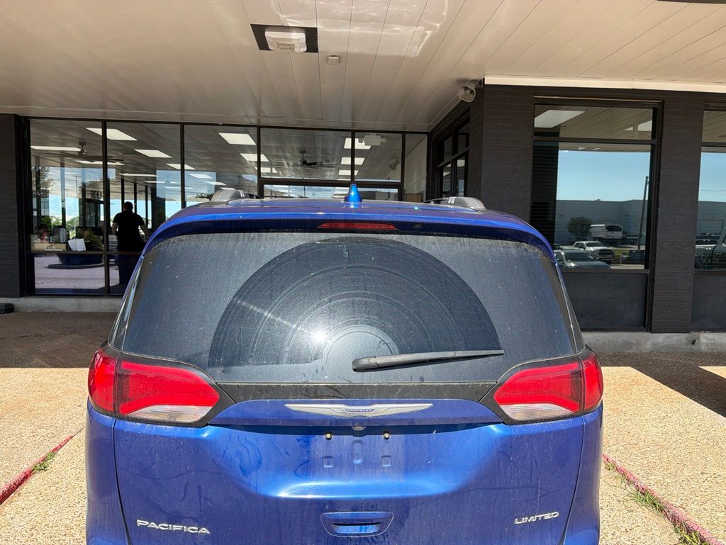 Used 2020 Chrysler Pacifica - photo 8