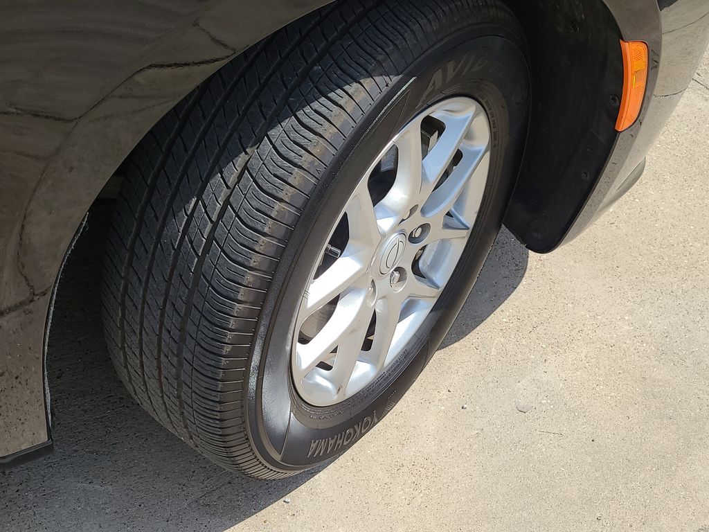 Used 2026 Chrysler Pacifica - photo 9