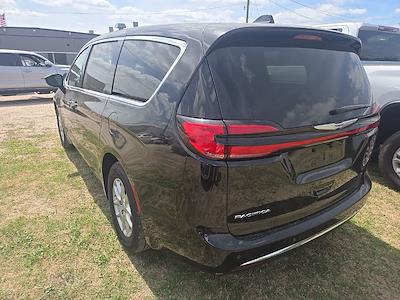 Used 2026 Chrysler Pacifica - photo 1
