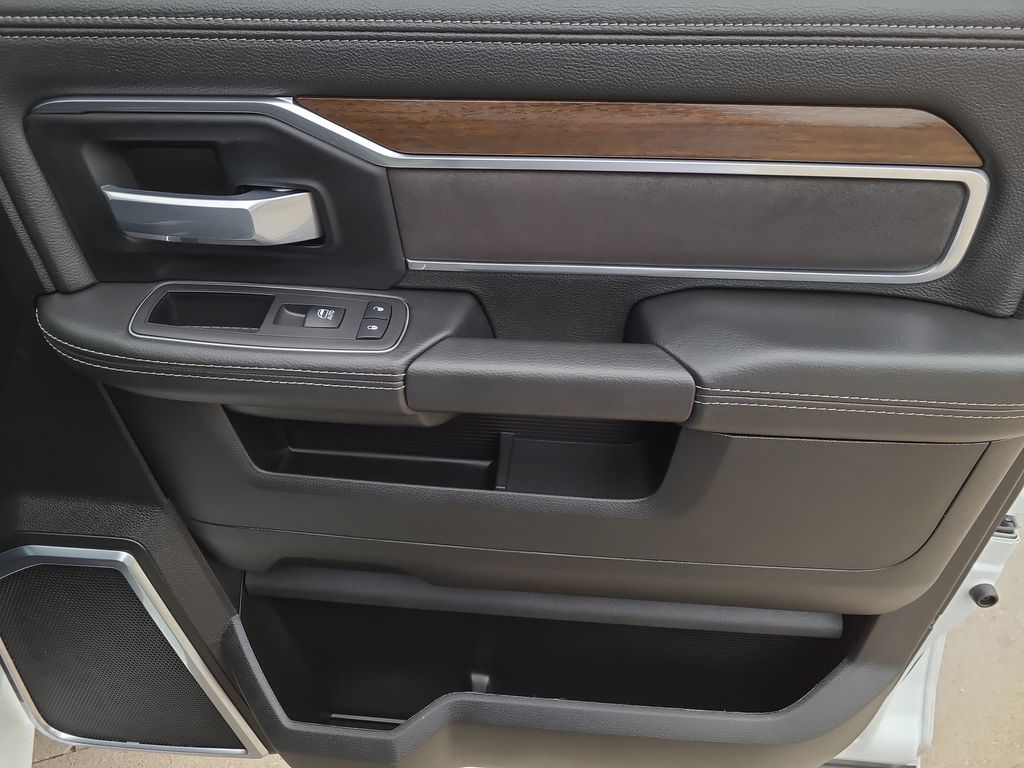 Used 2024 Ram 2500 - photo 11