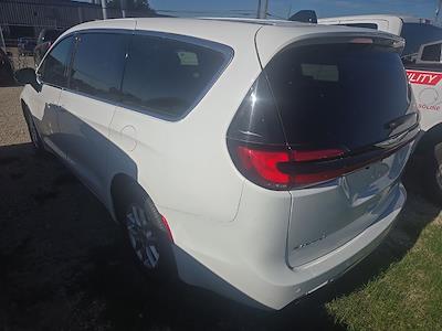 2025 Chrysler Pacifica FWD Minivan for sale #PF14763 - photo 2
