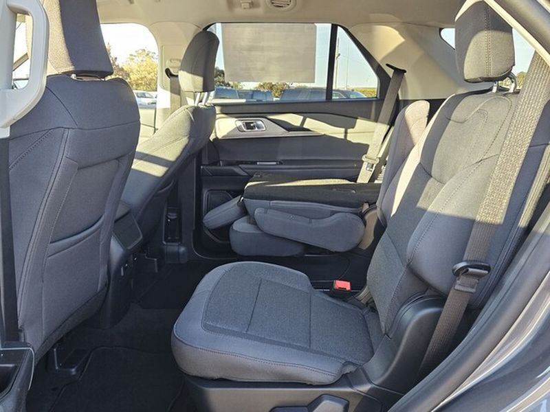 New 2026 Ford Explorer - photo 9