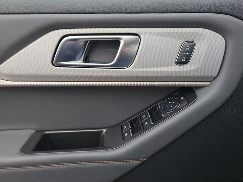 New 2026 Ford Explorer - photo 33