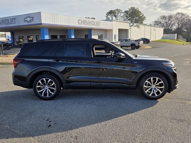 New 2026 Ford Explorer - photo 17