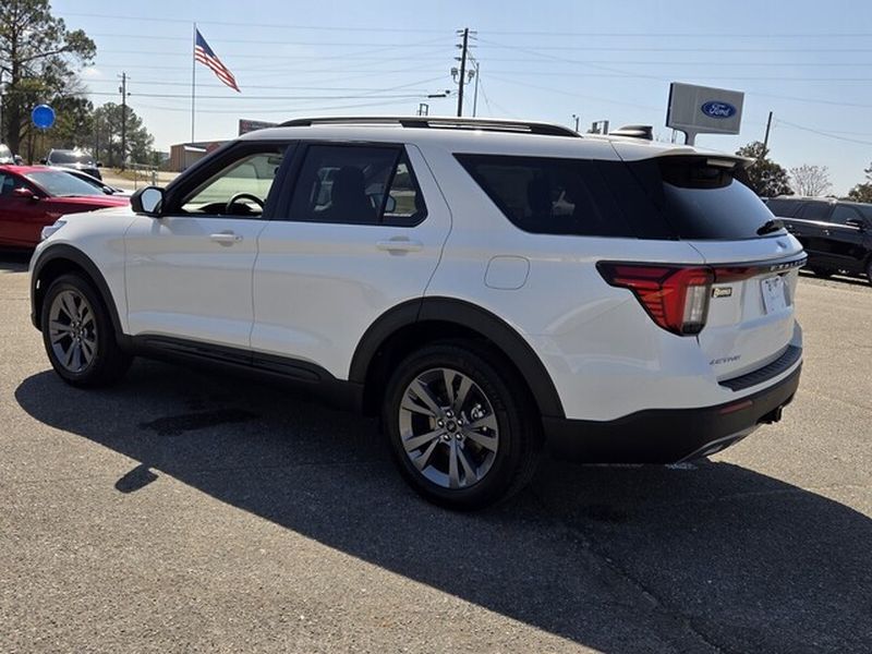 New 2026 Ford Explorer - photo 13
