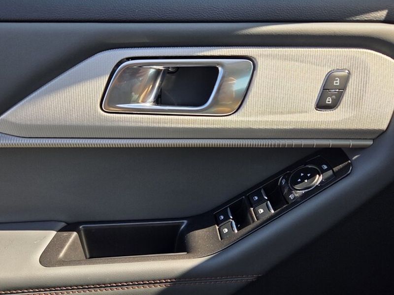 New 2026 Ford Explorer - photo 33
