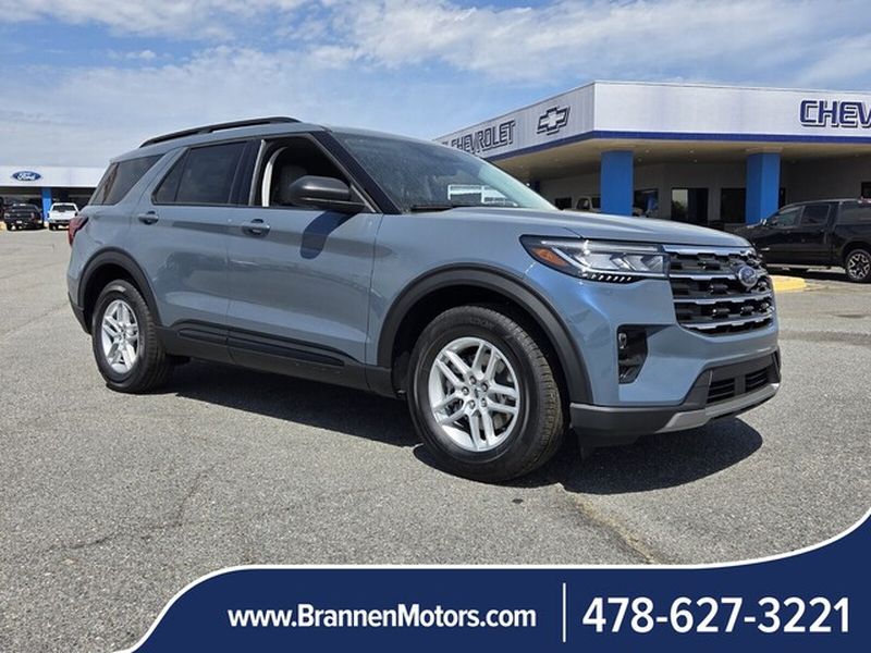 New 2026 Ford Explorer - photo 1