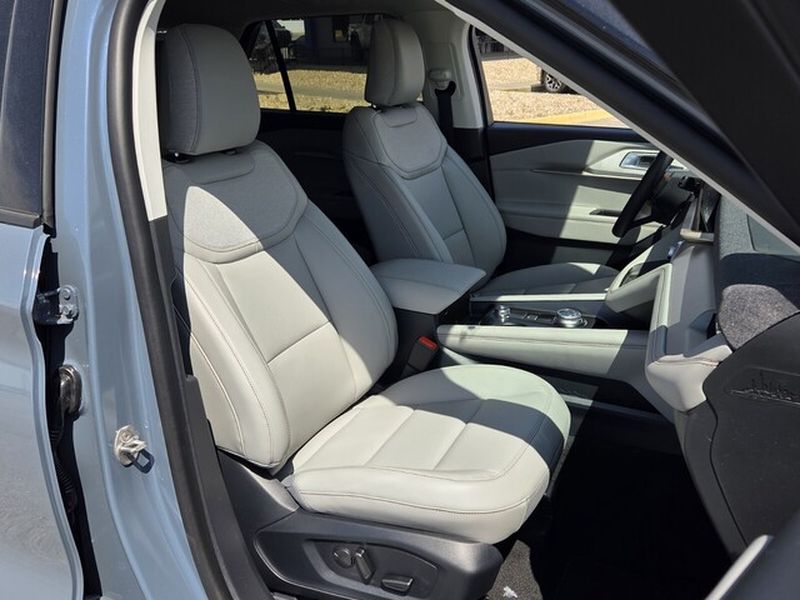 New 2026 Ford Explorer - photo 20
